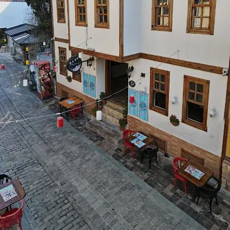 Bat 公寓式酒店 *
